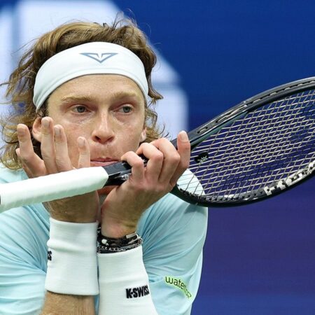 Андрей Рублев упустил шанс выйти в 1/4 US Open