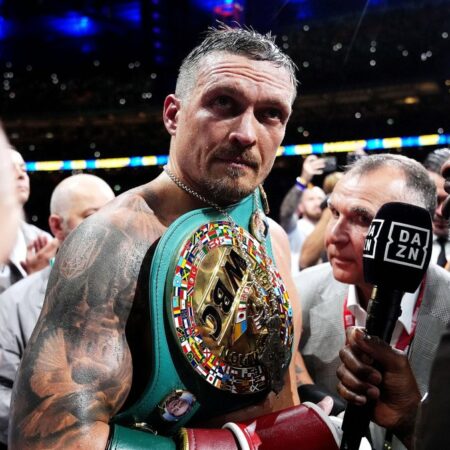 Александр Усик стал абсолютным чемпионом мира в тяжелом весе