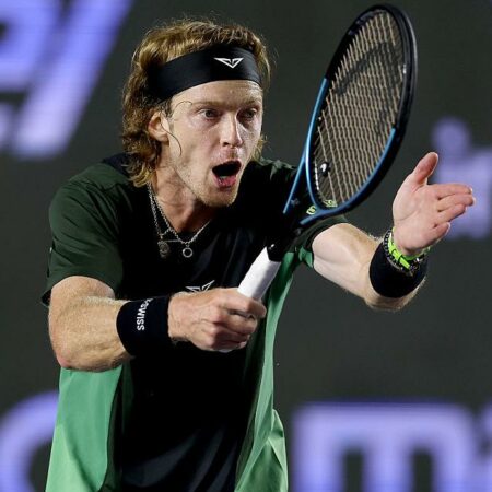 Андрей Рублев сенсационно уступил Ленеру Тьену на старте турнира ATP-500 в Вашингтоне