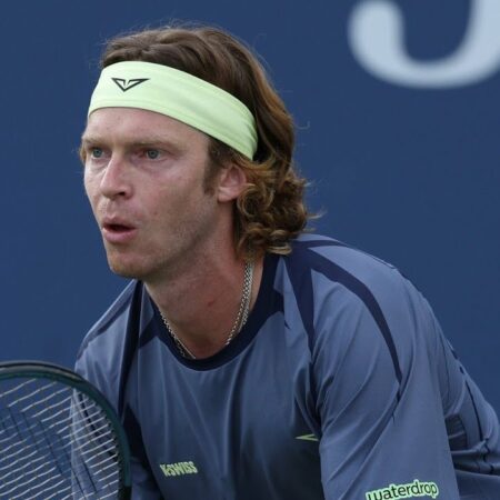 Андрей Рублев уверенно вышел во второй круг US Open