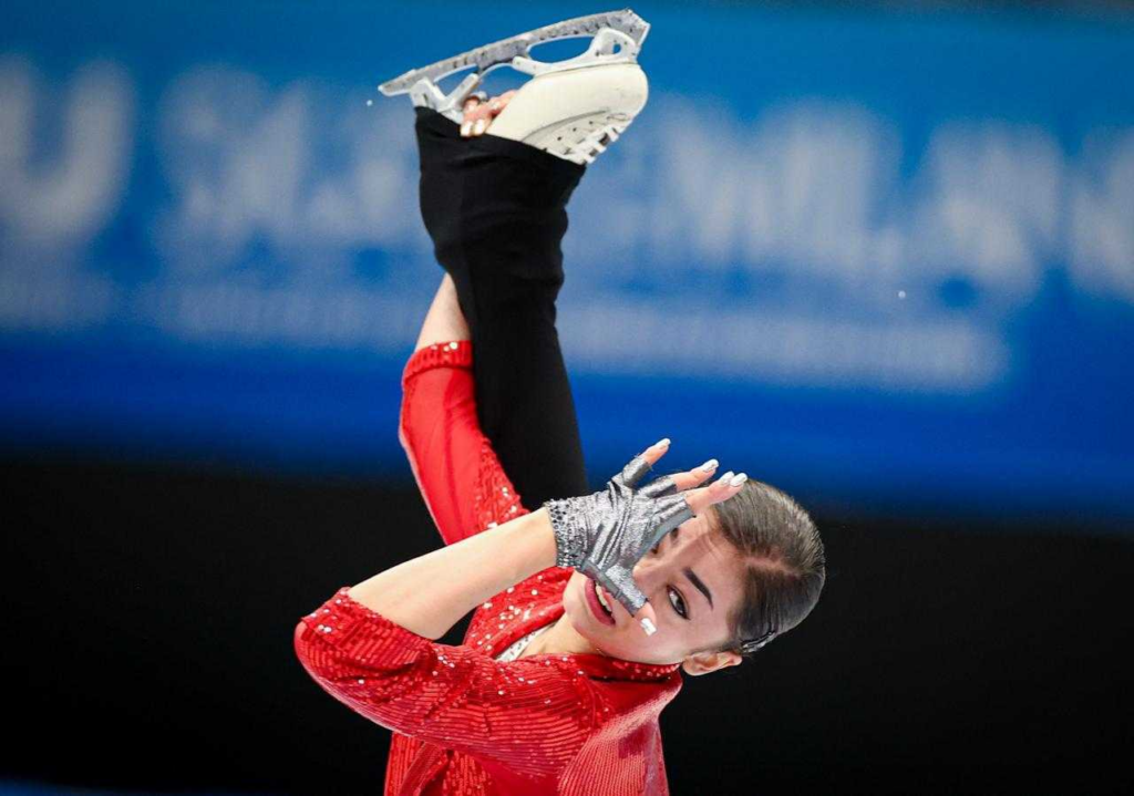 Аделия Петросян выиграла короткую программу на квалификационном турнире