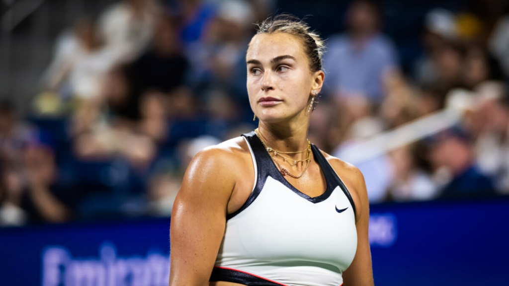 Соболенко без борьбы прошла в полуфинал US Open-2025
