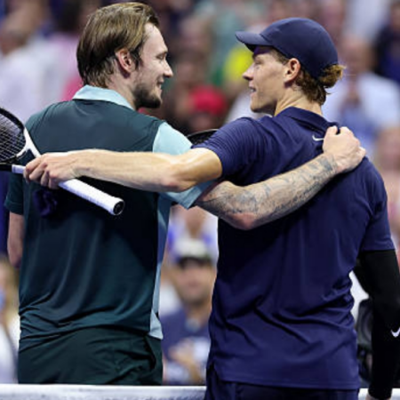 Александр Бублик проиграл Яннику Синнеру в 1/8 финала US Open