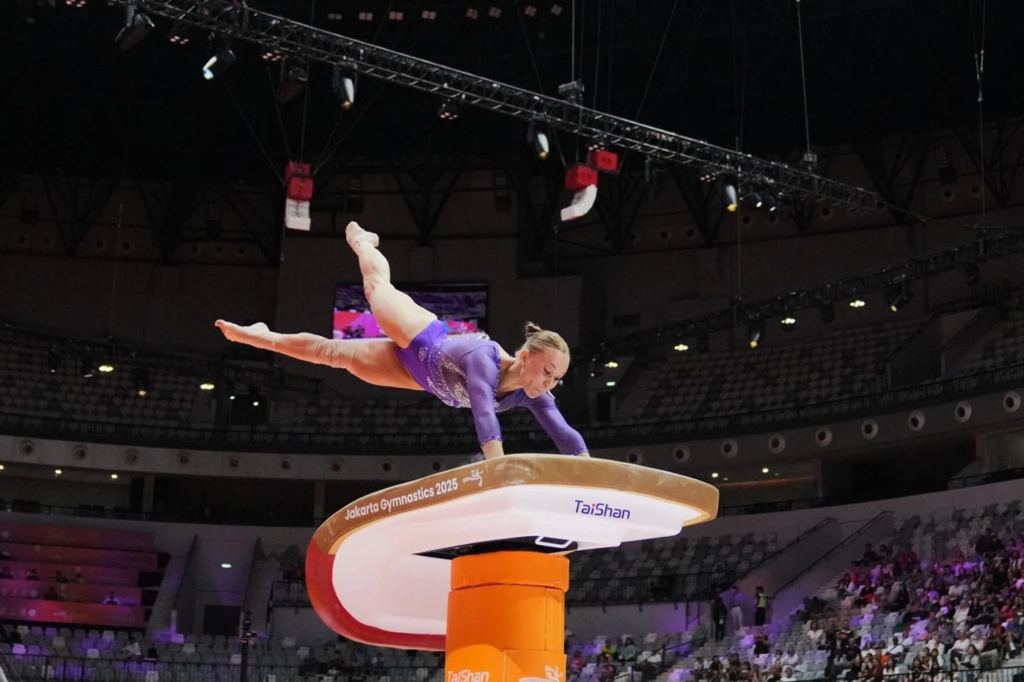 Ангелина Мельникова выиграла второе золото на Чемпионате мира в Джакарте 2025