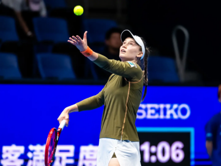 Елена Рыбакина вышла в полуфинал турнира WTA-500 в Токио