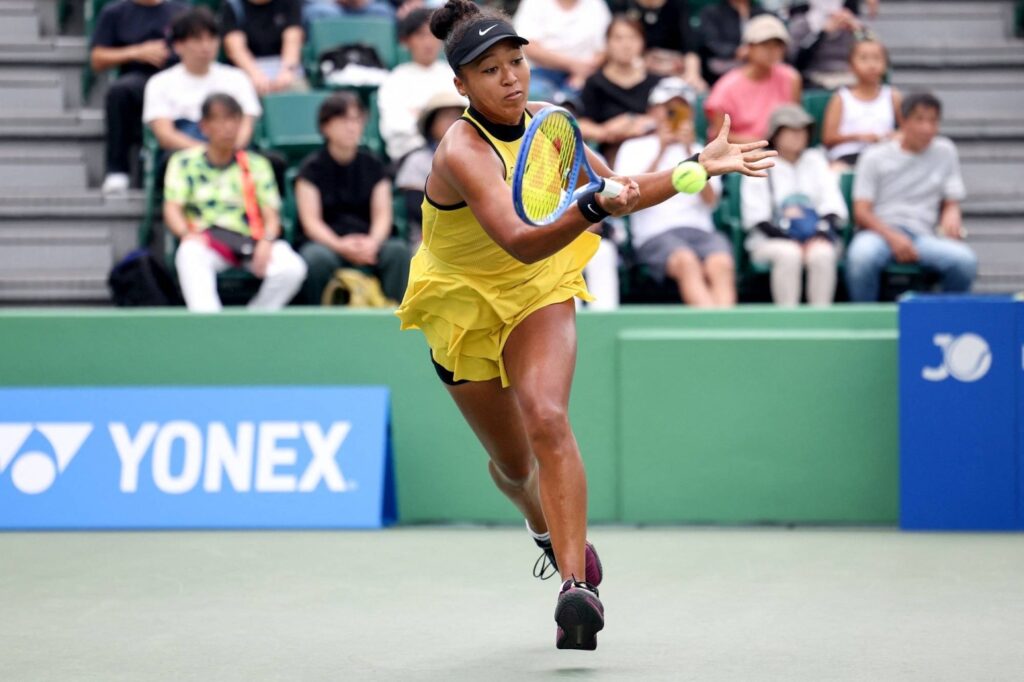Осака вышла в четвертьфинал турнира WTA-500 в Осаке