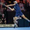 Синнер обыграл Джоковича и вышел в финал Six Kings Slam, где сыграет с Алькарасом