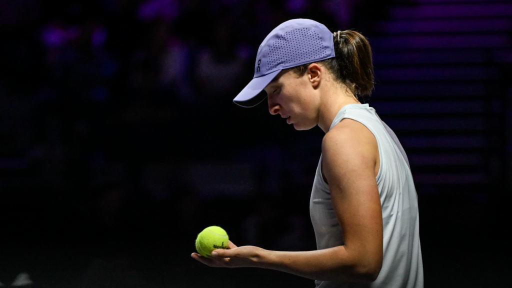 Ига Свентек проиграла шестому номеру мирового рейтинга Елене Рыбакиной