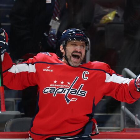 Александр Овечкин первым в истории забил 900 голов в регулярном чемпионате НХЛ