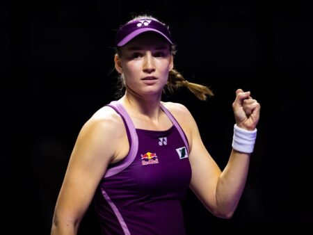 Елена Рыбакина без поражений прошла групповой этап Итогового турнира WTA