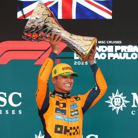Ландо Норрис выиграл Гран-при Формулы-1 в Сан-Паулу
