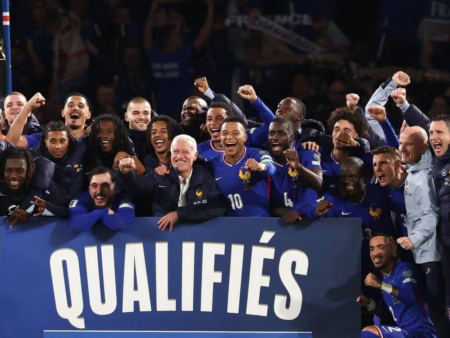 Сборная Франции разгромила команду Украины и отобралась на ЧМ-2026