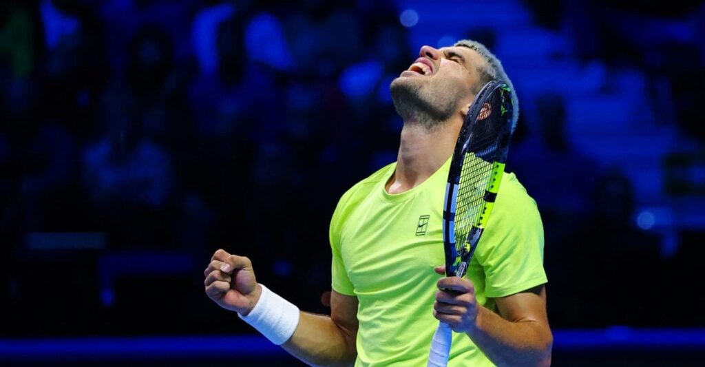 Алькарас вышел в 1 2 финала Итогового турнира ATP