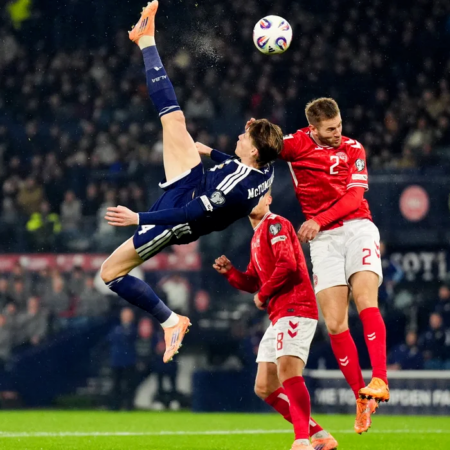 Шотландия вырвала победу с Данией благодаря голу на 90+3-й минуте и вышла на ЧМ-2026