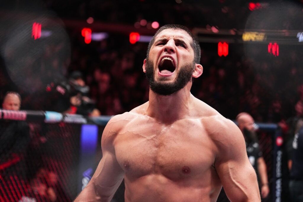 Ислам Махачев вернулся на первую строчку рейтинга лучших бойцов UFC