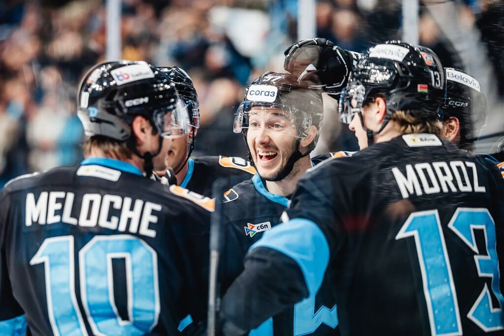 Минское «Динамо» на домашнем льду победило ЦСКА