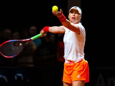 41-летняя Вера Звонарева вышла в 1/4 турнира в Дубае