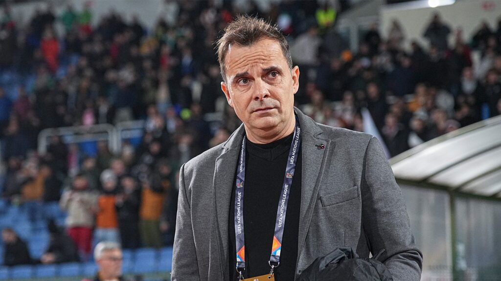 Карлос Алос покинул пост главного тренера сборной Беларуси