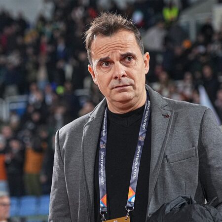 Карлос Алос покинул пост главного тренера сборной Беларуси