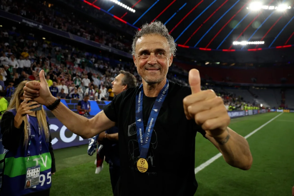 Усман Дембеле стал лучшим футболистом года по версии ФИФА