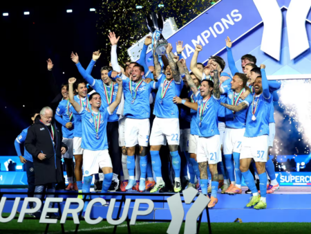 Наполи выиграл Суперкубок Италии