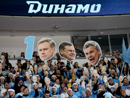 Дмитрий Квартальнов стал первым тренером в истории КХЛ, достигшим отметки в 1000 матчей