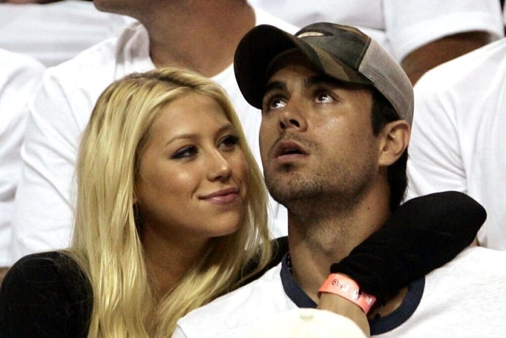 Анна Курникова и Энрике Иглесиас в четвертый раз стали родителями, декабрь 2025