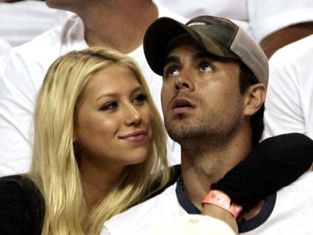 Анна Курникова и Энрике Иглесиас в четвертый раз стали родителями