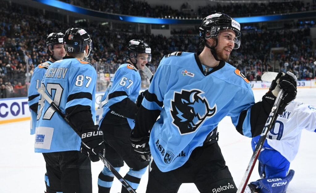 Минское «Динамо» разгромило московских одноклубников