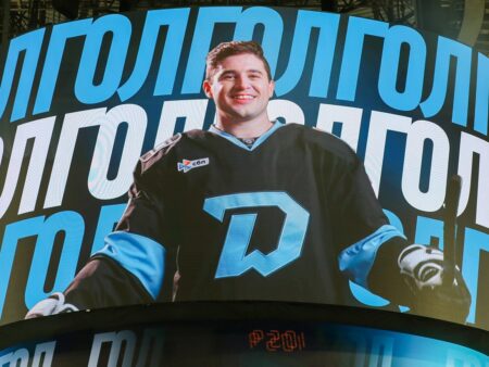 Сэм Энас впервые в карьере признан лучшим нападающим недели в КХЛ