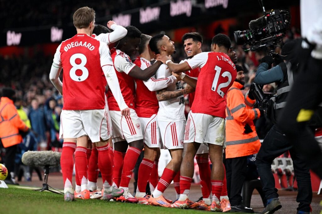 Арсенал обыграл Астон Виллу