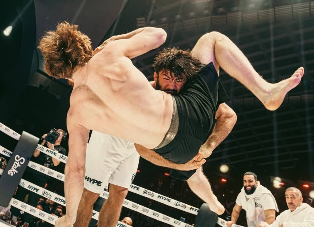 Царукян не смог финишировать Шару Буллета