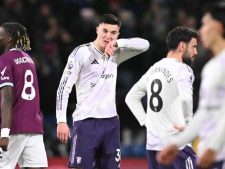 Манчестер Юнайтед упустил победу над Бёрнли в первом матче после увольнения Аморима