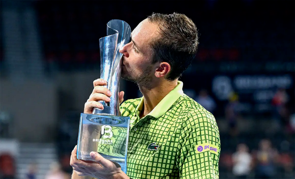Даниил Медведев выиграл турнир ATP-250 в Брисбене