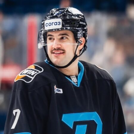 Форвард минского «Динамо» Сэм Энас вышел в лидеры бомбардирской гонки КХЛ сезона-25/26