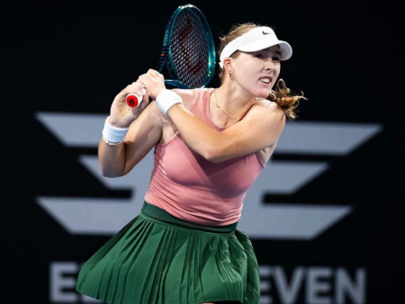 Мирра Андреева с «баранкой» обыграла Джойнт и вышла в полуфинал турнира в Аделаиде