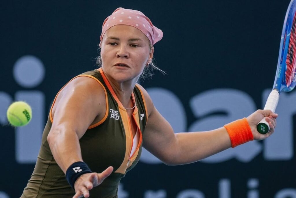 Шнайдер вышла в полуфинал «пятисотника» в Аделаиде, где может сыграть с Андреевой