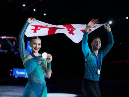 Анастасия Метелкина и Лука Берулава выиграли Чемпионат Европы по фигурному катанию