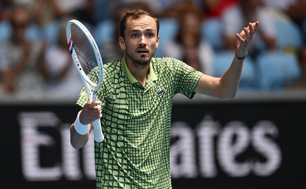 Даниил Медведев потерпел поражение в четвертом круге Australian Open-2026