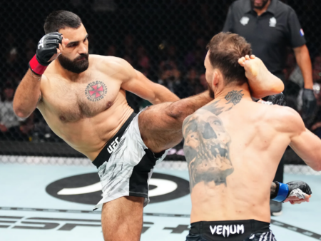 Дэн Хукер – Бенуа Сен-Дени: прогноз на со-главный бой UFC 325, 1 февраля 2026 года