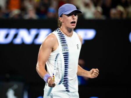 Ига Свентек вышла в третий круг Australian Open-2026, где сыграет с Анной Калинской