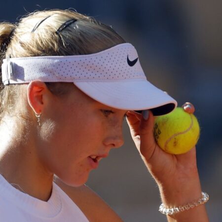 Мирра Андреева в паре с Александровой завершили выступление на турнире в Брисбене