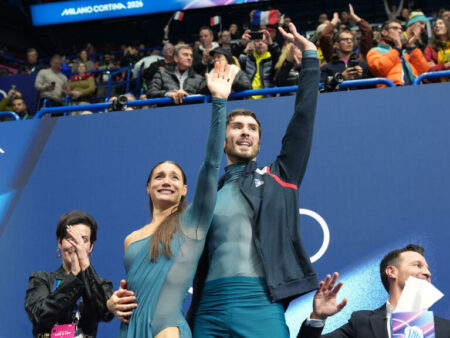 Гийом Сизерон и Лоранс Фурнье-Бодри выиграли ритм-танец на Олимпиаде-2026