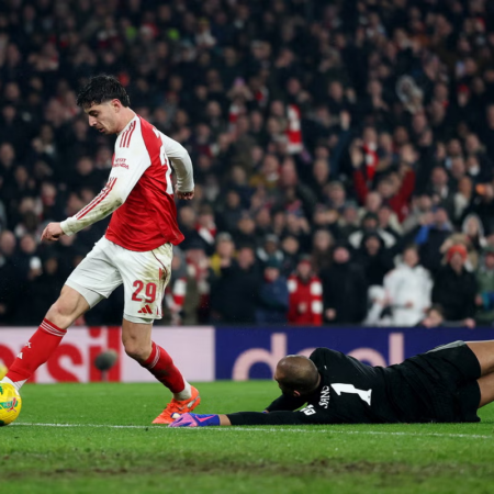 Арсенал обыграл Челси и вышел в финал Кубка лиги