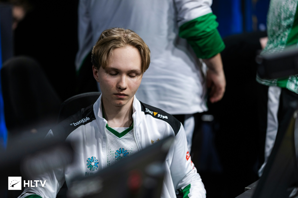 Команда m0NESY вылетелела из IEM Krakow 2026