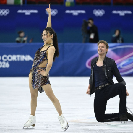 Мэдисон Чок и Эван Бейтс выиграли ритм-танец в командном турнире на ОИ