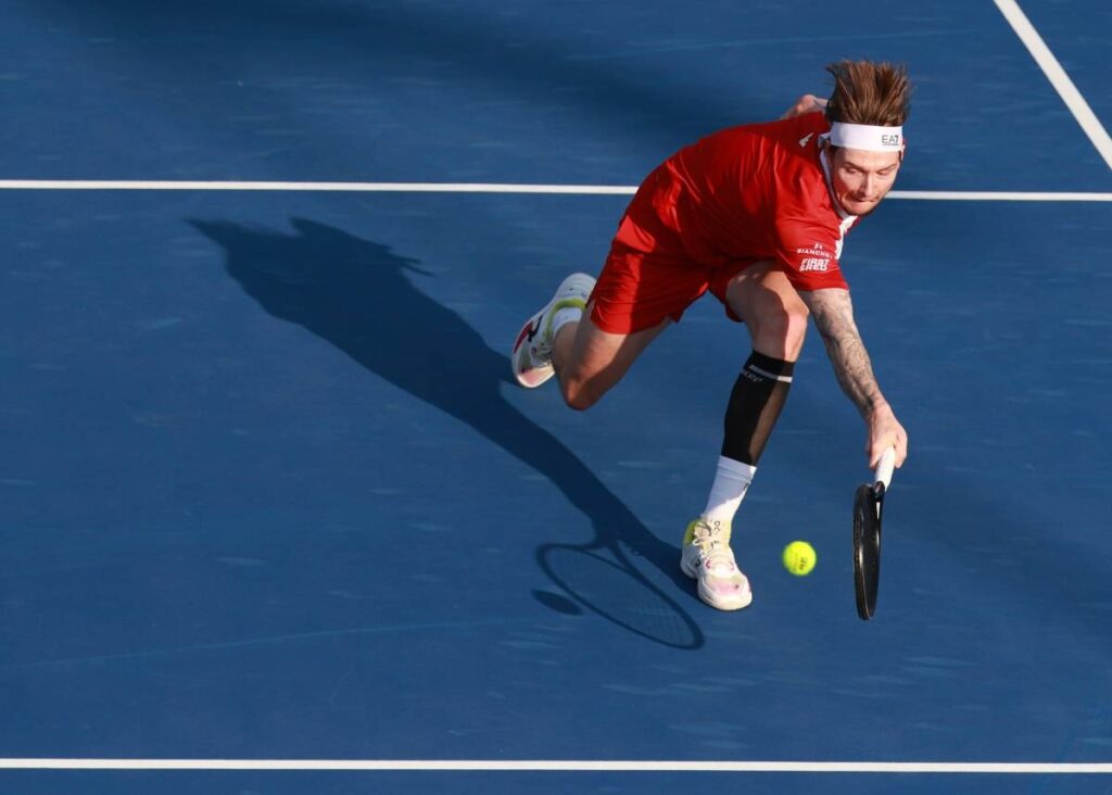 Александр Бублик проиграл Грикспору и не смог пробиться в четвертьфинал турнира Дубае