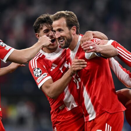 Бавария снова разгромила Аталанту и вышла в 1/4 финала Лиги Чемпионов