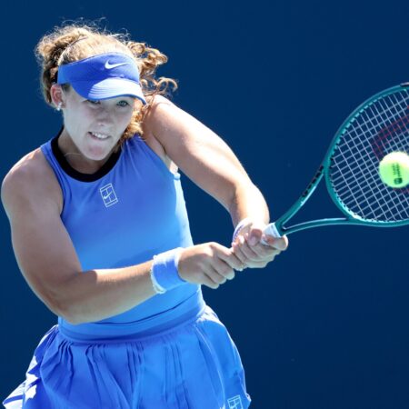 Мирра Андреева с «баранкой» уступила Мбоко в четвертом круге «тысячника» в Майами