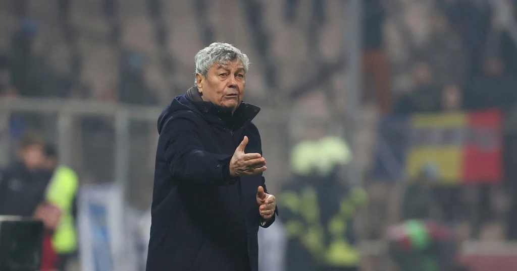 80-летний Мирча Луческу потерял сознание на тренировке сборной Румынии, у него подозревают инфаркт